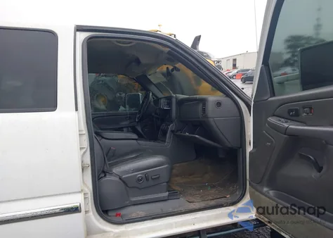 2005 GMC Sierra 2500Hd Slt z USA, uszkodzony, nr VIN 1GTHK23275F878454